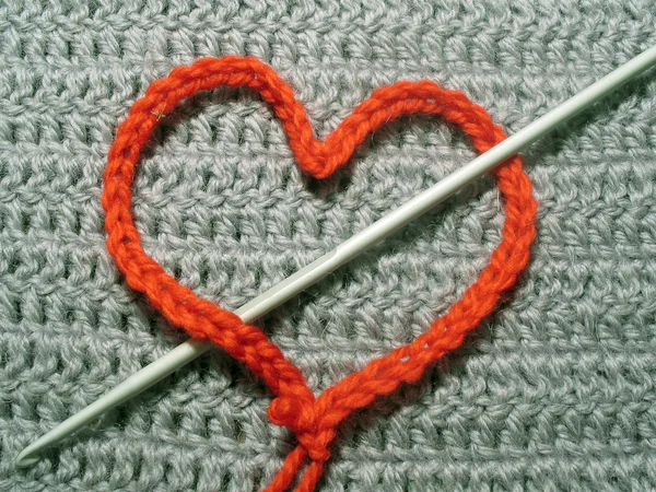 Red knitted heart — Stock Photo, Image