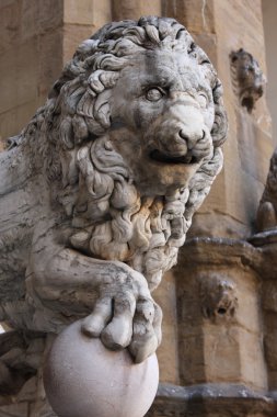 Old lion sculpture clipart