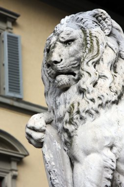 Old lion sculpture clipart