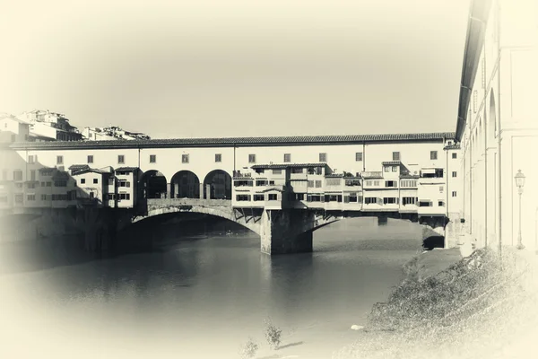 Μεσαιωνική γέφυρα ponte vecchio — Φωτογραφία Αρχείου