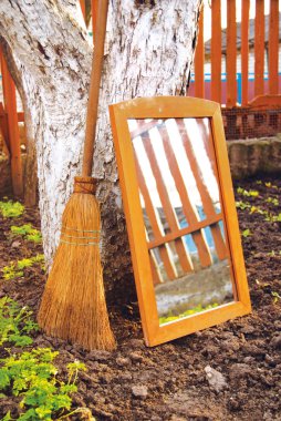 Broom and mirror clipart