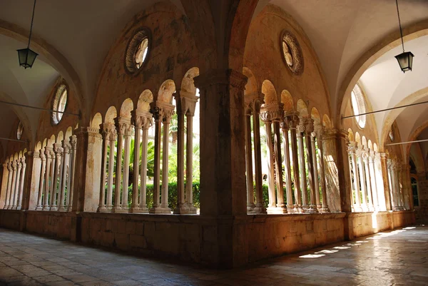Mosteiro franciscano; Dubrovnik, Croácia — Fotografia de Stock