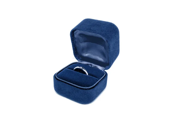 stock image Diamond engagement ring in a velvet box