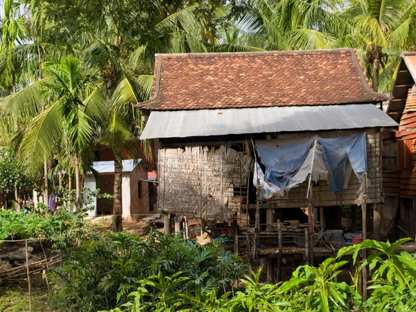 Tipica casa cambogiana — Foto Stock