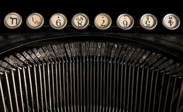 Antik skrivmaskin — Stockfoto