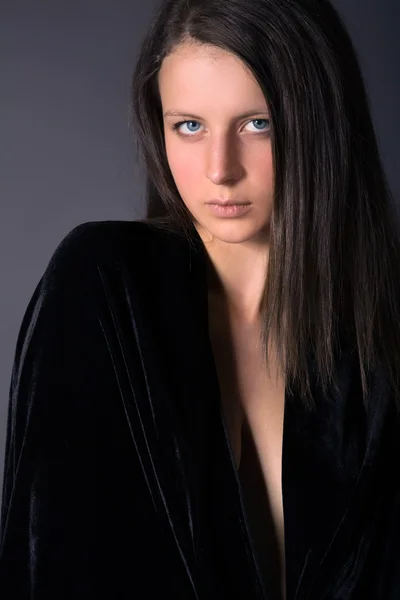 Dark portrait of girl — Stock Photo, Image