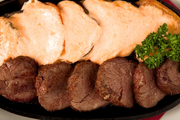 Smażone mięso — Zdjęcie stockowe