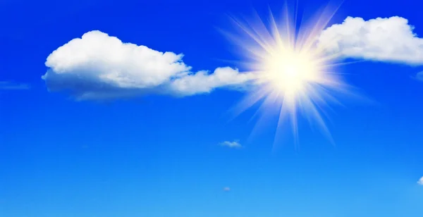 蓝天和灿烂的太阳 — 图库照片