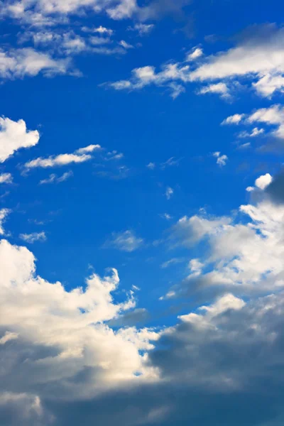 Sky av molniga dagar — Stockfoto