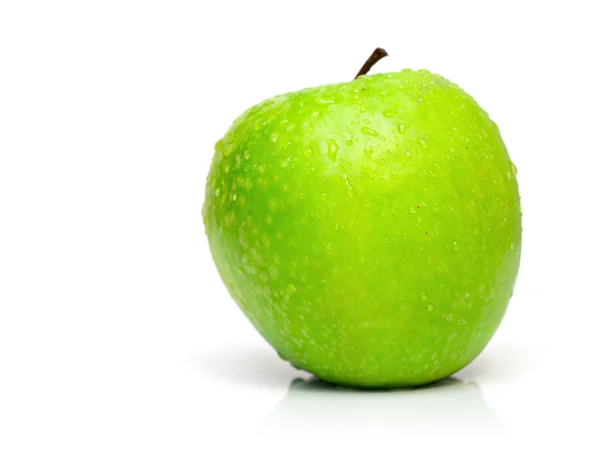 Wet ripe green apple — Stock Photo, Image