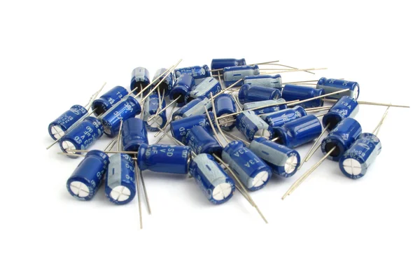 Blauwe elektronische condensator — Stockfoto