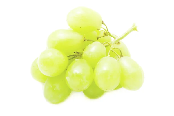 Zielony winogron na białym tle nad białym — Zdjęcie stockowe