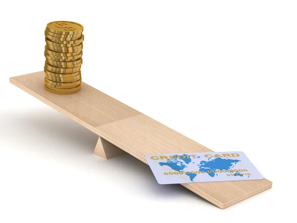 Tarjeta de crédito y monedas en balanza. Aislar —  Fotos de Stock