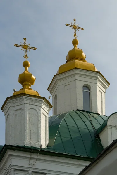 Християнський храм з куполами — стокове фото