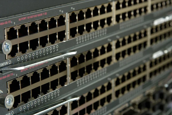 Aktive Netzwerkausrüstung. Router — Stockfoto