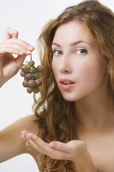 Eating grapes — Stock Photo, Image