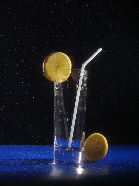 stock image Fresh spring water with lemon