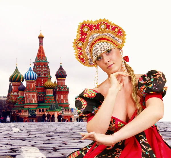 Chica rusa —  Fotos de Stock