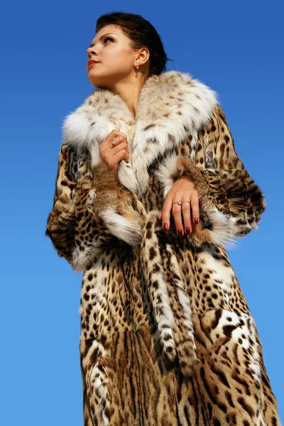 Girl in furs 9 — Stock Photo, Image