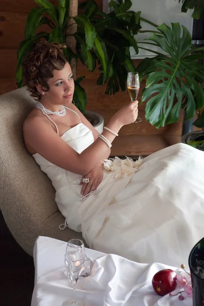 Современная невеста — стоковое фото