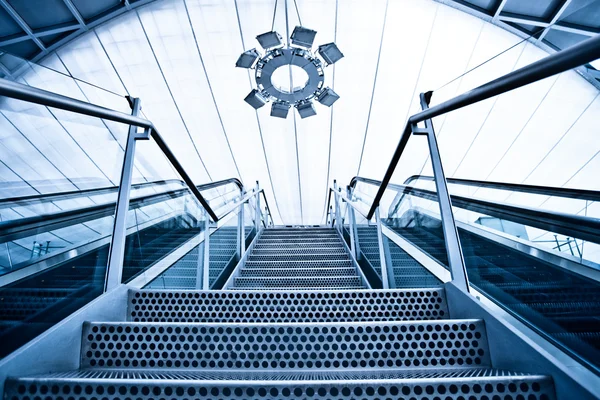 Moving up escalators and stair — Stock Photo, Image