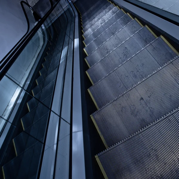 Escalator in grey — Stock Photo, Image
