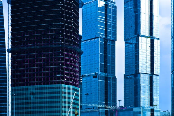 Drei Wolkenkratzer in Moskau, Russland — Stockfoto