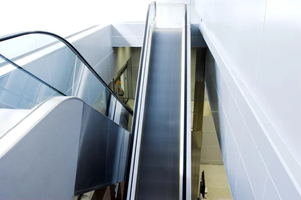 Mooving yürüyen merdiven — Stok fotoğraf