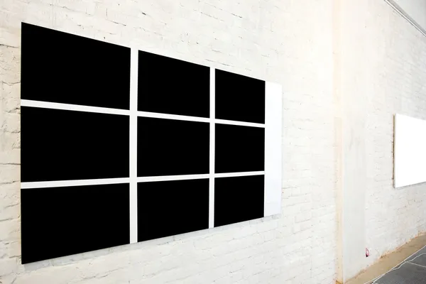Negro marco grande y pequeño blanco —  Fotos de Stock
