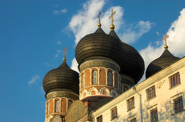 Izmailovo kyrkliga kupoler — Stockfoto