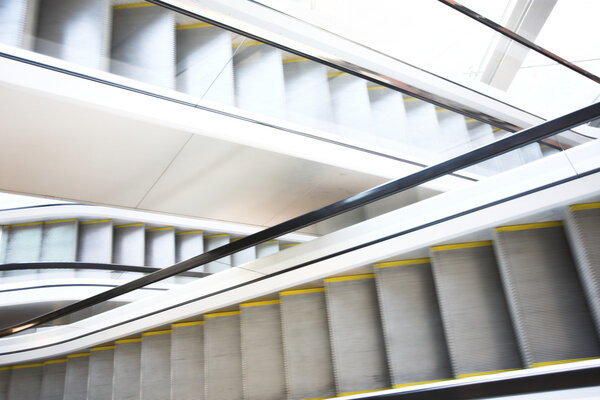 Эскалатор движения
