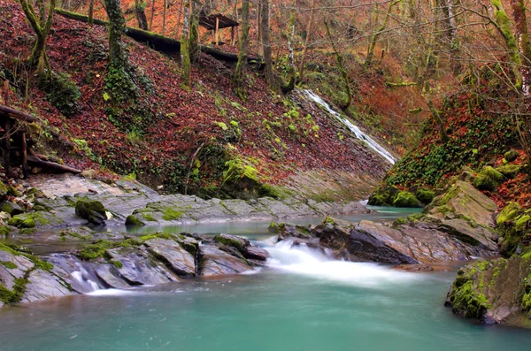 Sauberer Wasserfall — Stockfoto