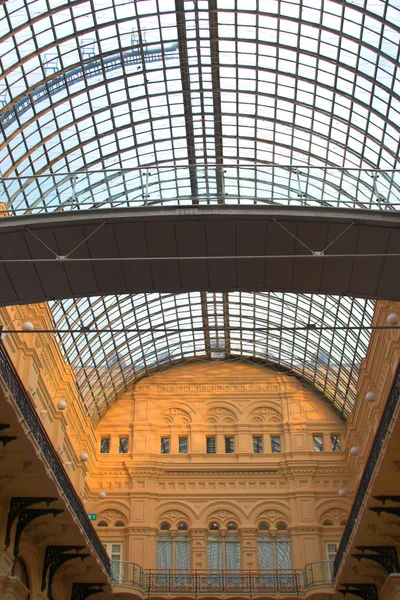 High ceiling,bridges and interior — Stock Photo, Image