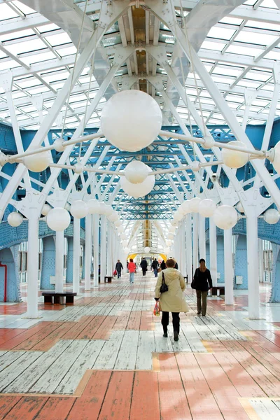 Blue corridor, spheres and — Stock Photo, Image