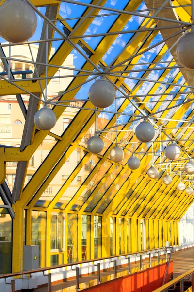 Yellow corridor — Stock Photo, Image