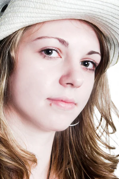웃는 아름 다운 소녀 모자 — 스톡 사진