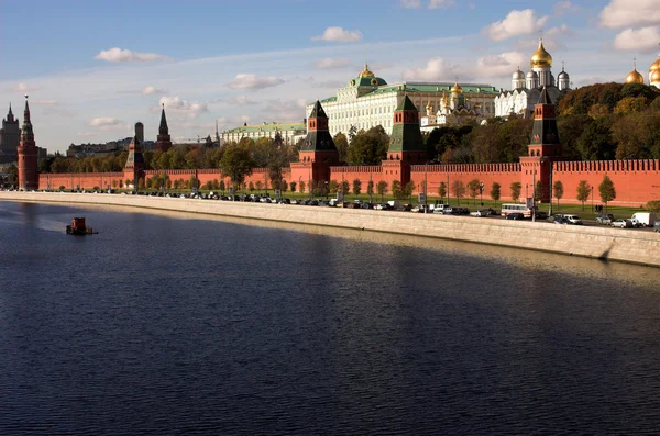 Moskvafloden, Kreml, Ryssland, Moskva — Stockfoto
