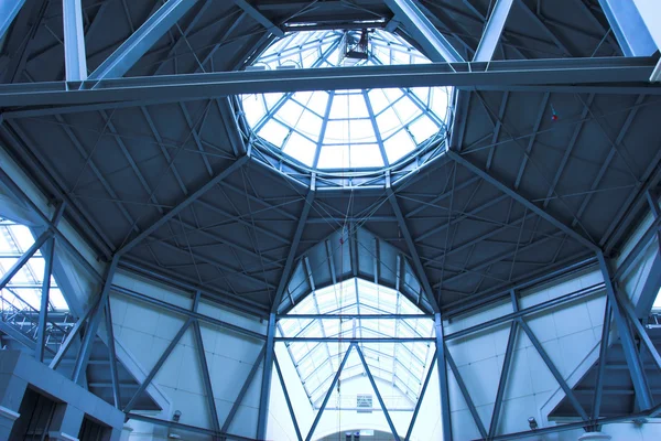 Modern ofis içinde tavan — Stok fotoğraf