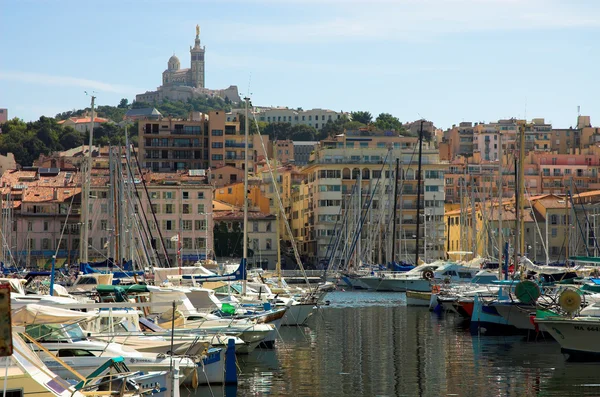 Yachts in Vieux port in Marseille — Stock Photo, Image