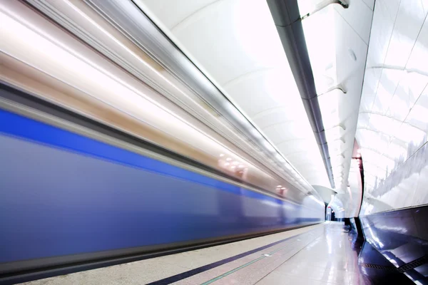 Fast train in subway — Stock Photo, Image