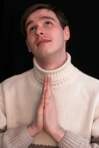 Mann betet zu Gott — Stockfoto