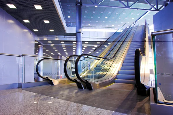 Escalators in exhibition — Stock Photo, Image