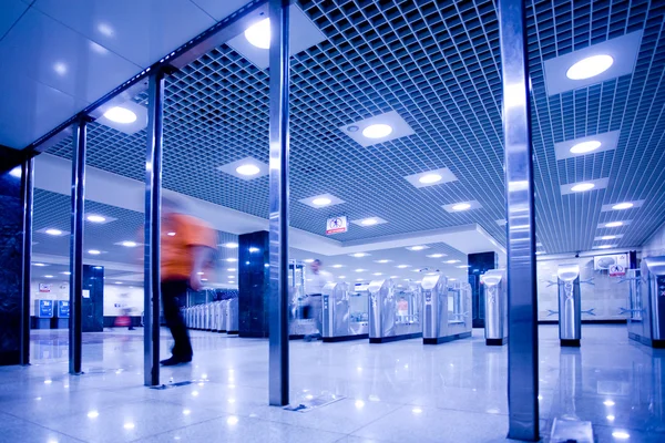 Turnike ve kapı metro — Stok fotoğraf