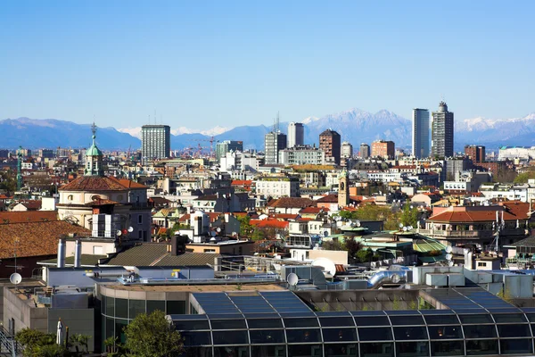 Panorama vanaf duomo dak, Milaan, Italië — Stockfoto
