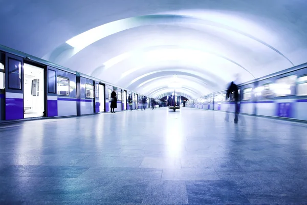 A vonaton underground station — Stock Fotó