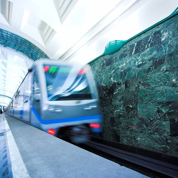Train on underground station — Stock Photo, Image