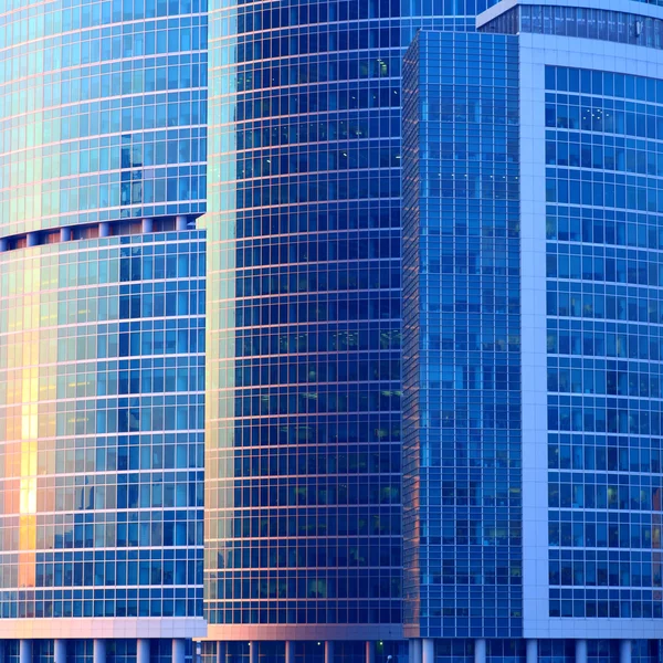 Νέα ουρανοξύστες στο ηλιοβασίλεμα — Φωτογραφία Αρχείου