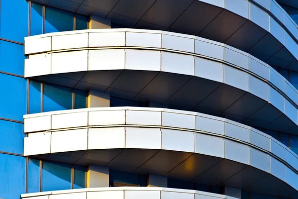 高層ビルの抽象的な斜め作物 — ストック写真