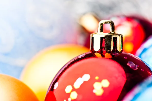 Mavi ve altın Noel topları — Stok fotoğraf