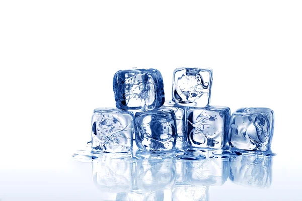 Cubos de gelo azul — Fotografia de Stock